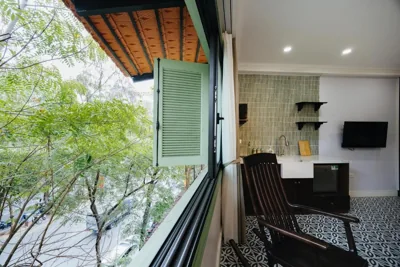 Apartment mit einem Schlafzimmer — The Good Vibes - 5BR House - Heart of Hanoi - Steps to Hoan Kiem Lake